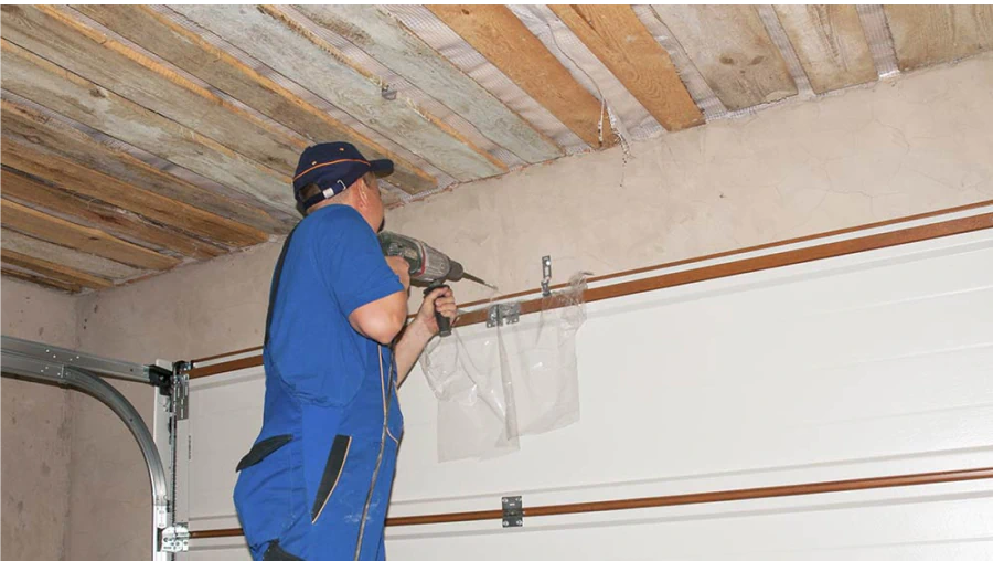 Expert Garage Door Repair Technicians in Weston, FL